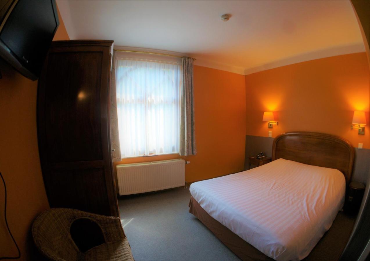 Hotel Du Roy Bouillon Ngoại thất bức ảnh