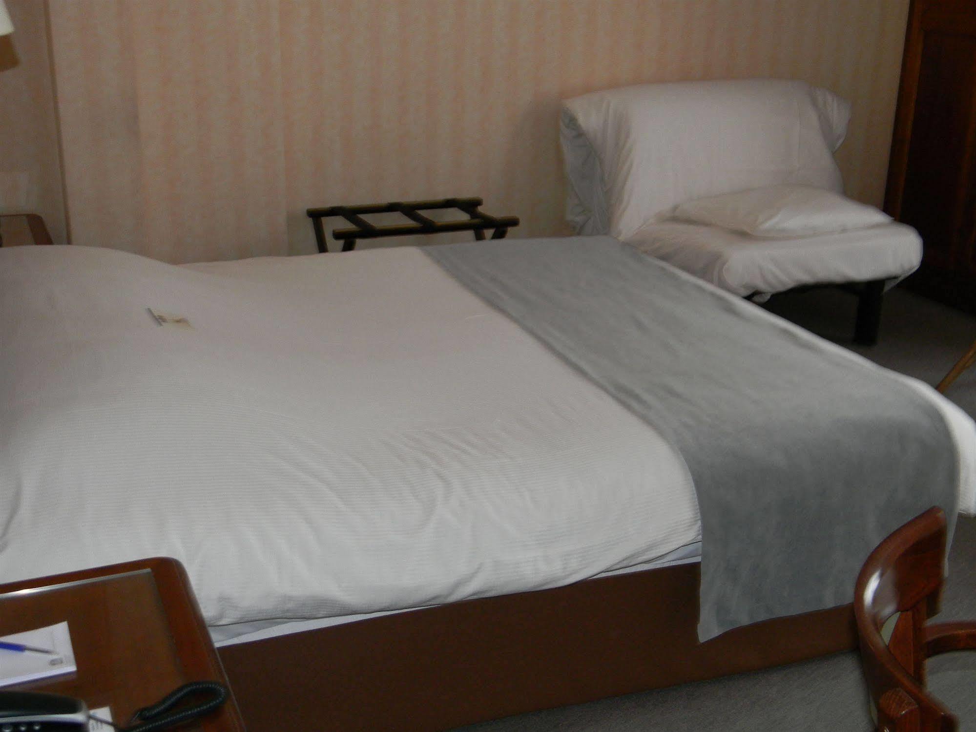Hotel Du Roy Bouillon Ngoại thất bức ảnh
